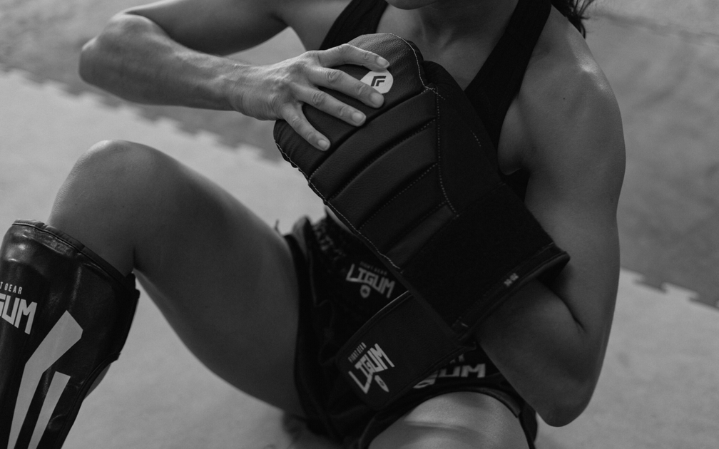 5 Factors To Consider When Buying Boxing Gloves Ligum Fight Gear